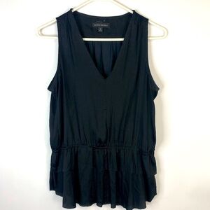 Banana Republic black v neck sleeveless layered shell Small
